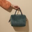 Leonardo_Phoenix_a_product_image_of_a_wash_bag_kulturbeutel_in_2 (1)